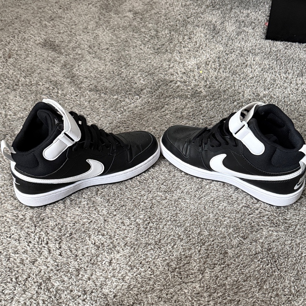 Nike Black and White Mid-Top Sneakers with Strap - Picture 5 of 5